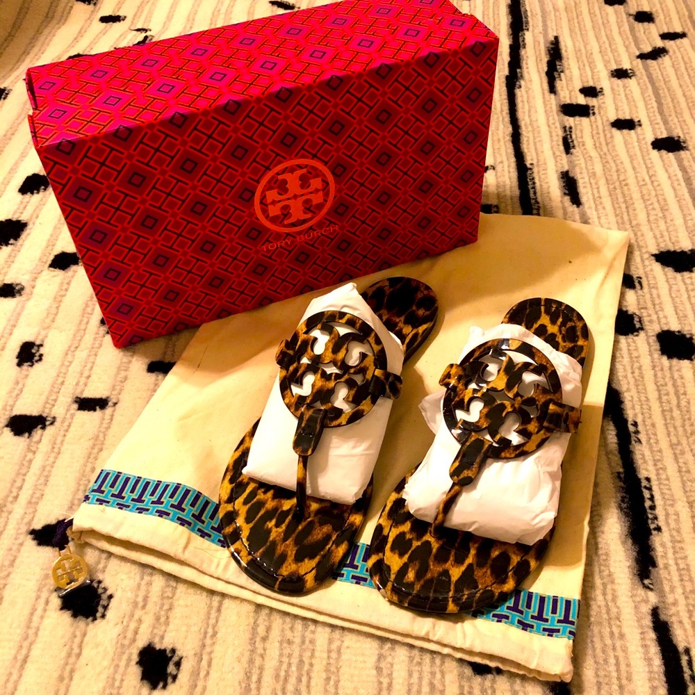 Tory Burch, Miller sandal in natural leopard.